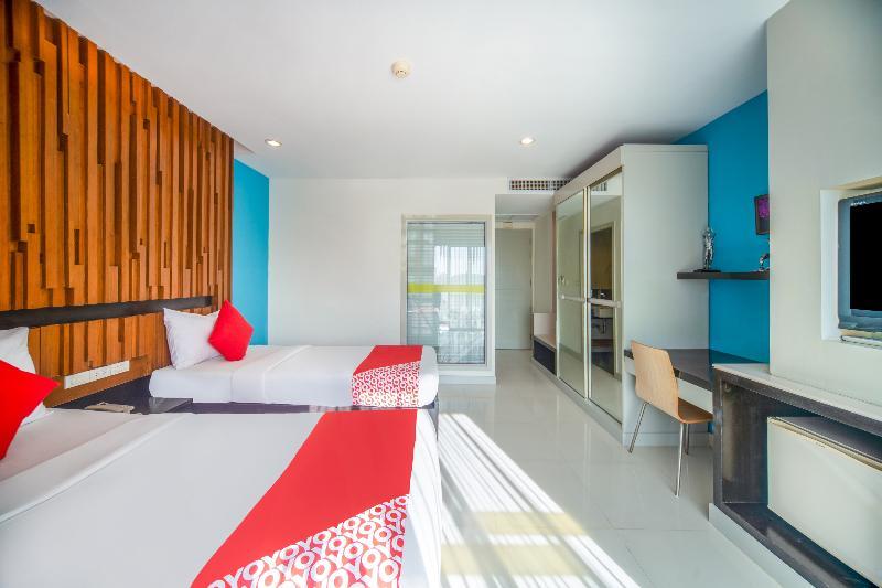 I Dee Hotel Patong Bagian luar foto