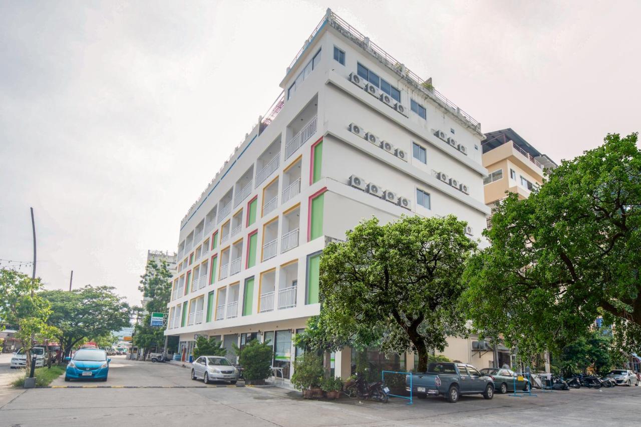I Dee Hotel Patong Bagian luar foto